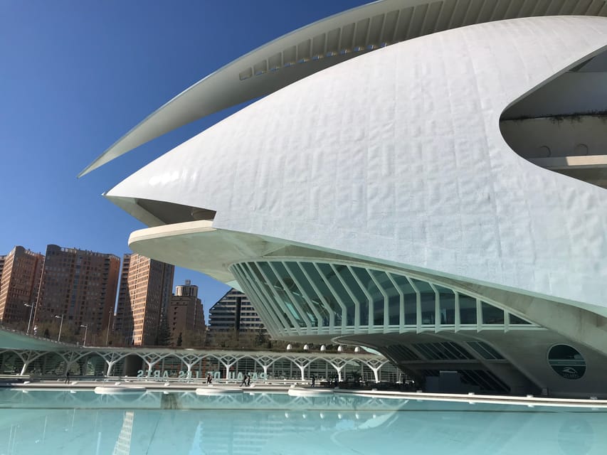 Valencia: Grand City Bike Tour on Bicycle, E-Bike or E-Step - Starting among Valencia’s oldest streets