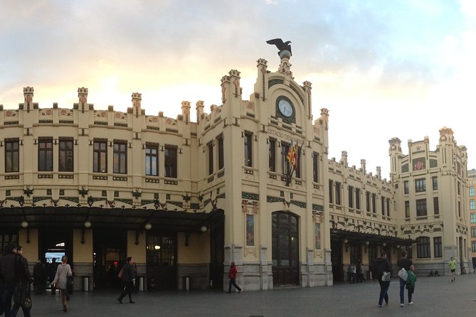 Valencia Guided City Tour - Serranos Gates and Valencia’s medieval entrance