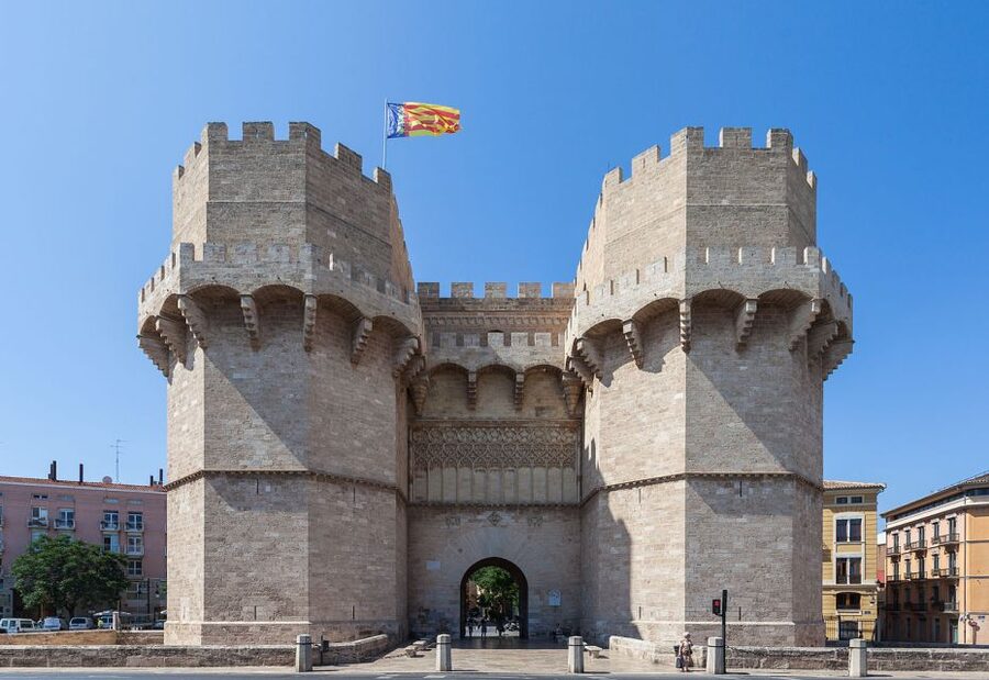 Valencia: Guided City Walking Tour with Tapas Tastings - The Silk Exchange and Plaza Redonda