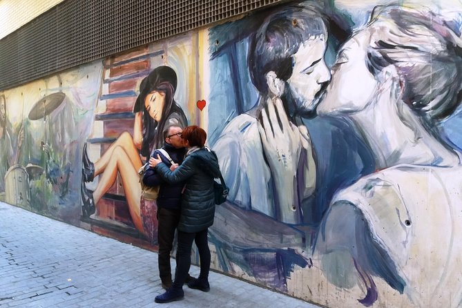 Valencia guided tours - walking tours - - La Lonja de la Seda and the power of silk