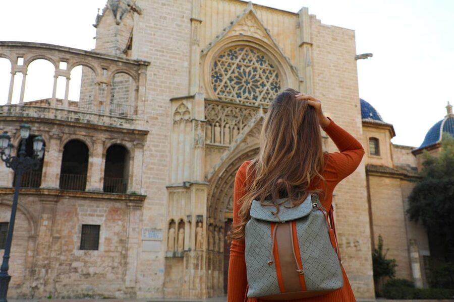 Valencia Highlights Half-Day Private Tour with Local Tasting - Plaza de la Virgen and Valencia’s Roman roots