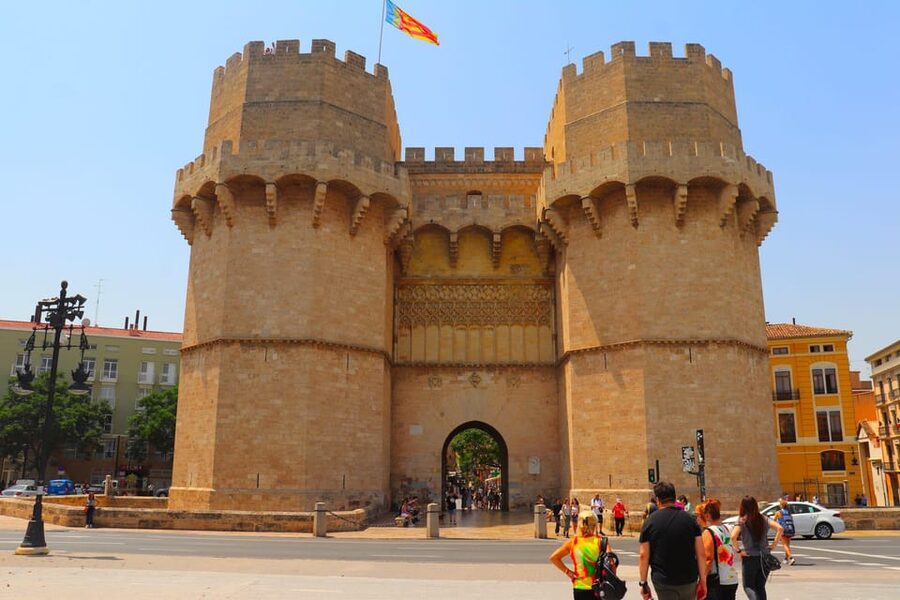 Valencia Highlights Half-Day Private Tour with Local Tasting - Central Market, local food, and Sunday planning