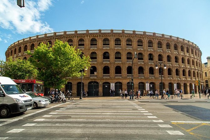 Valencia Highlights with Private Vehicle (Private Tour) - Central Market, the train station, and the city center