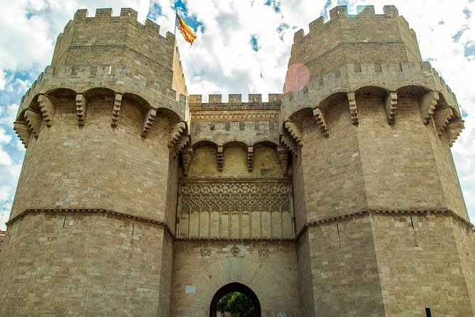 Valencia Highlights with Private Vehicle (Private Tour) - Who should book this Valencia tour?