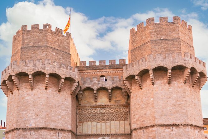 Valencia Iconic Sights Scavenger Hunt - Is $10.63 Good Value?