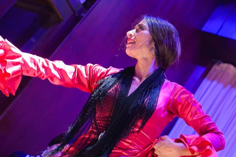 Valencia: La Linterna Flamenco Show - Key points to know before booking