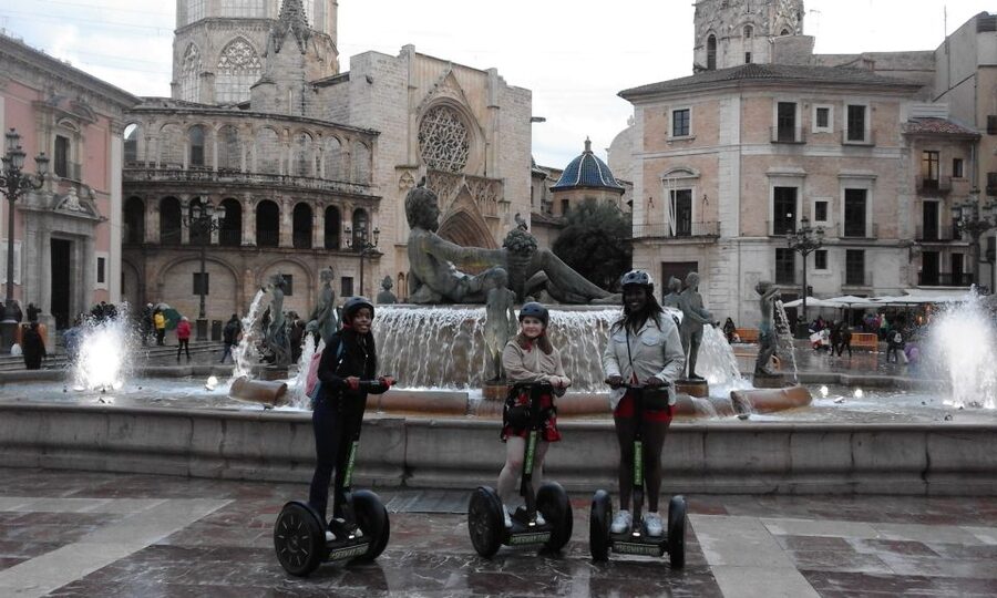 Valencia: Medieval Old Town Segway Tour - San Nicolás Church and the old city’s visual drama