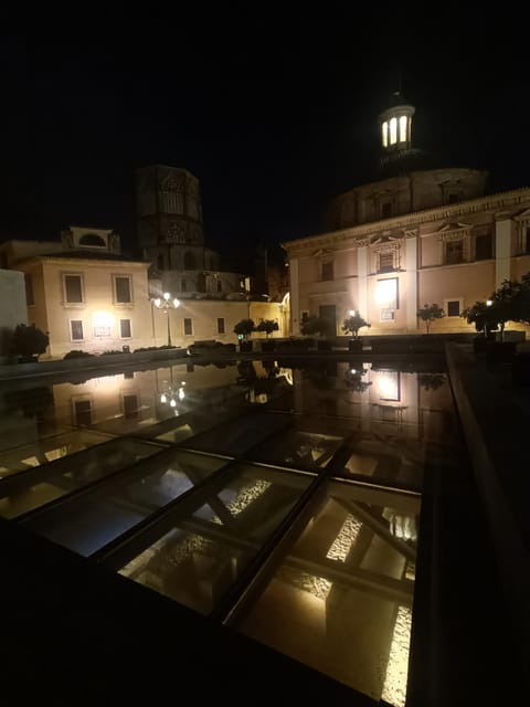 Valencia: Mystical Journey of Spirit and Secrets - The tarot reading adds a personal pause