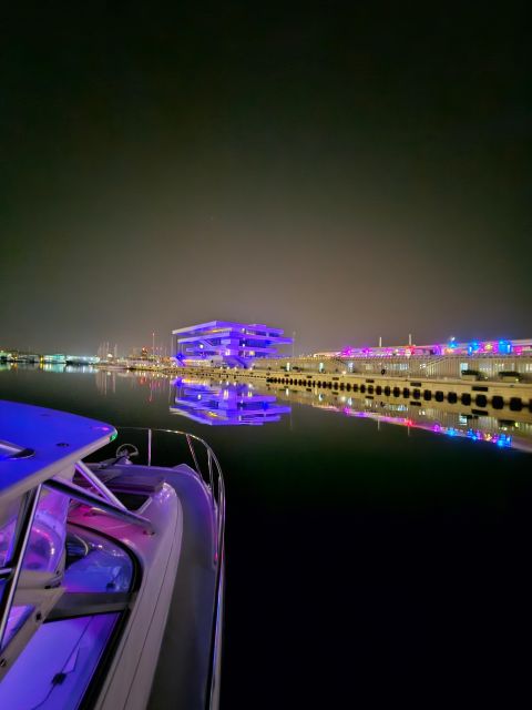 Valencia: Night Cruise with Free Drink - Seeing Valencia from Malvarrosa Beach
