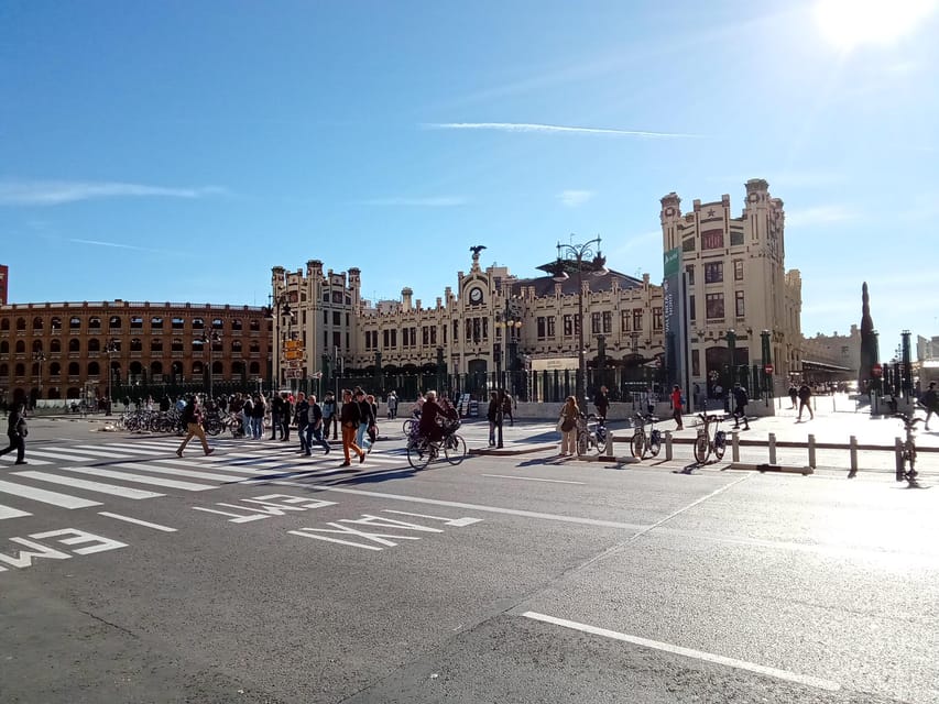 Valencia Old Town Guided Tour - Starting under the flags at Norte Station