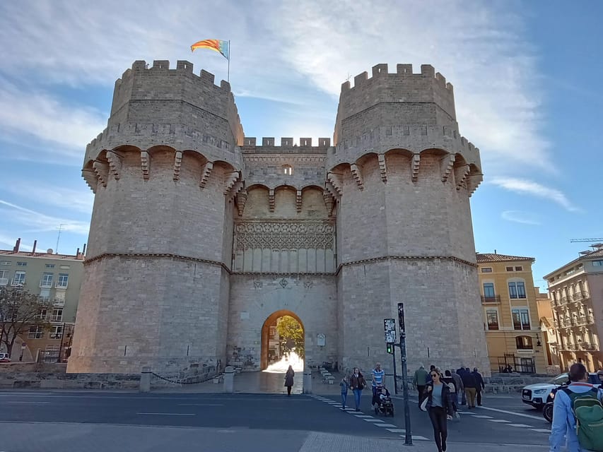Valencia Old Town Guided Tour - Serranos Street and the old city gate