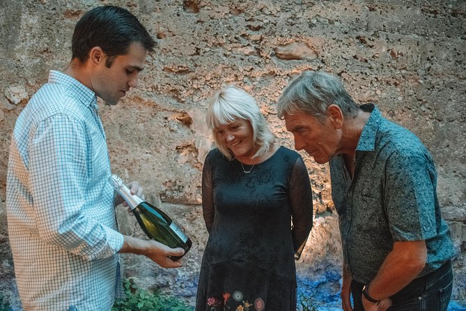 Valencia Old Town Tour with Wine & Tapas in 11th Century Historic Monument - Plaza de la Virgen and the Cathedral’s changing styles