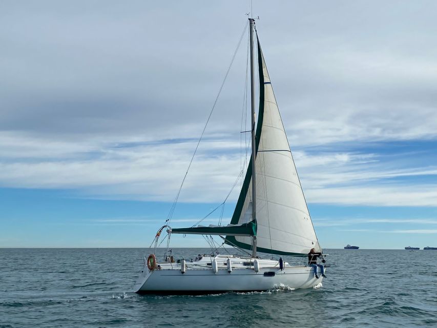 Valencia: Private Sailing Trip with Snacks and Drinks - Key points to know before booking
