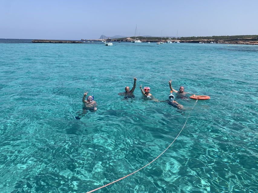 Valencia: Private Sailing Trip with Snacks and Drinks - Watching for dolphins without expecting a show