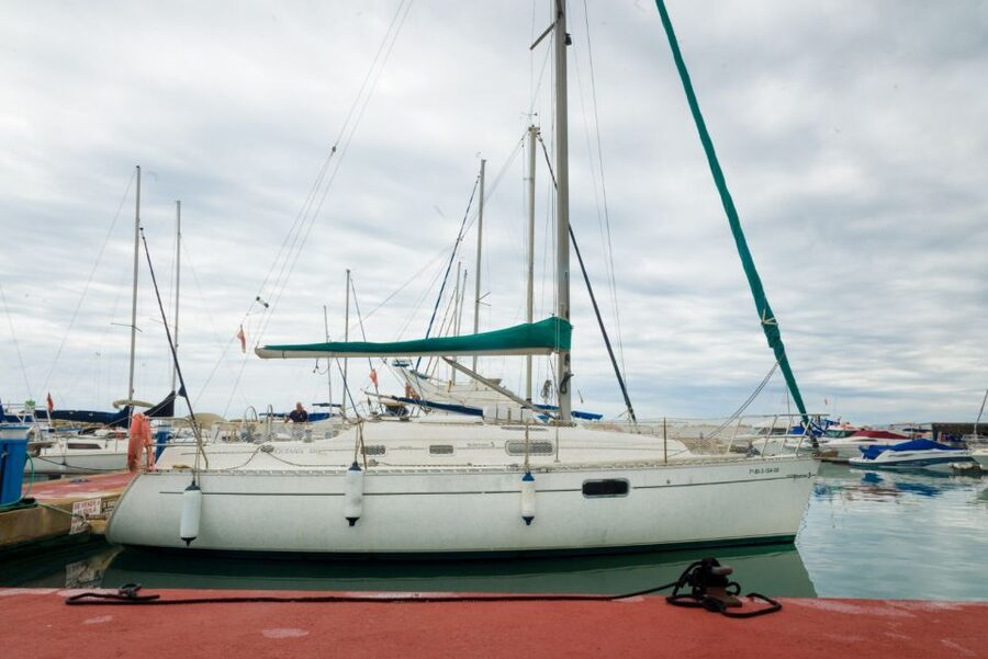 Valencia: Private Sailing Trip with Snacks and Drinks - Captain Juan and Ana set the tone