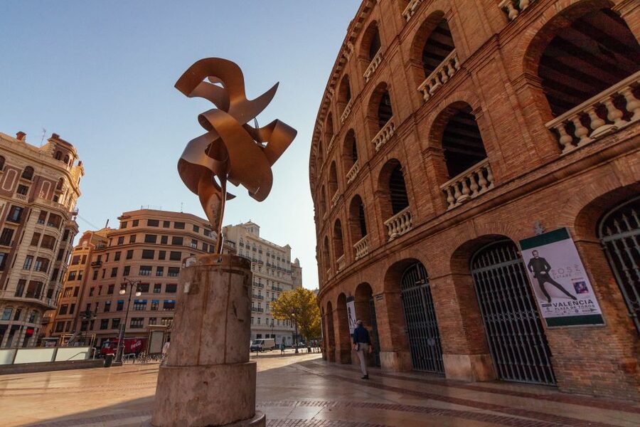 Valencia: Private Tour w/ Locals – Highlights & Hidden Gems - Why the private format matters in only three hours