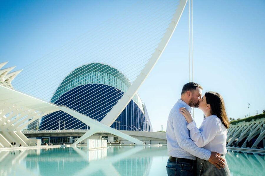 Valencia: Professional photoshoot at City of Arts & Sciences - Practical details that can make or break the session