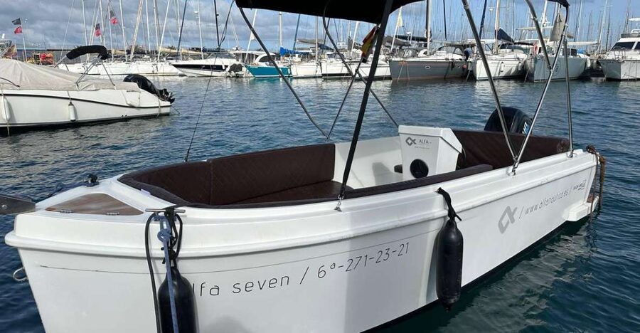 Valencia: Rent Boat Without License - Cost, fuel, and the deposit