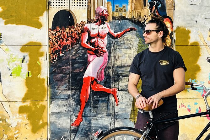 Valencia (Ruzafa): Guided Bike Tour of the city's highlights. - Serranos Towers and the gateway to the Turia Gardens