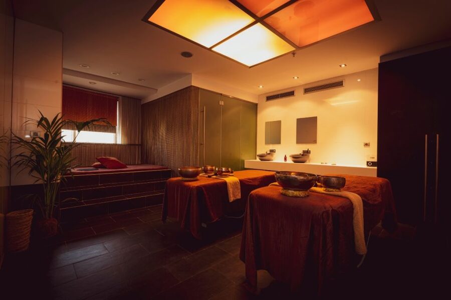 Valencia: Spa Cobre 29 Wellness Experience at Hotel Meliá - Choosing the Kaizen Massage for Two