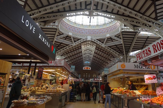 Valencia Step By Step for you - Central Market for architecture and a local drink