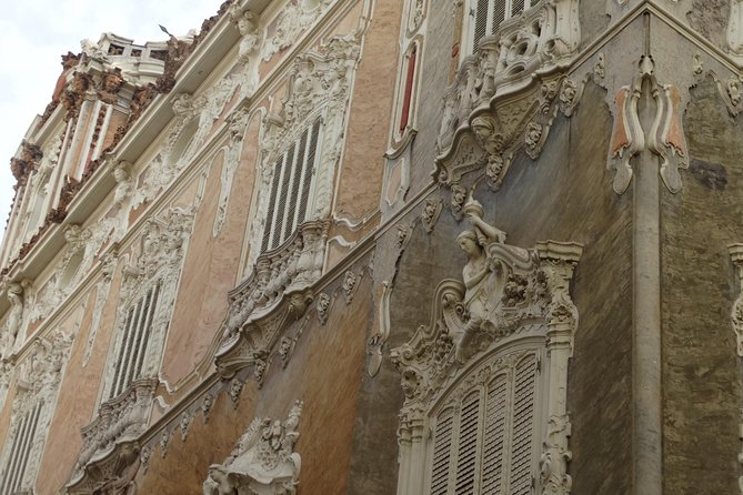 Valencia Step By Step for you - The Basilica and the city’s patron saint