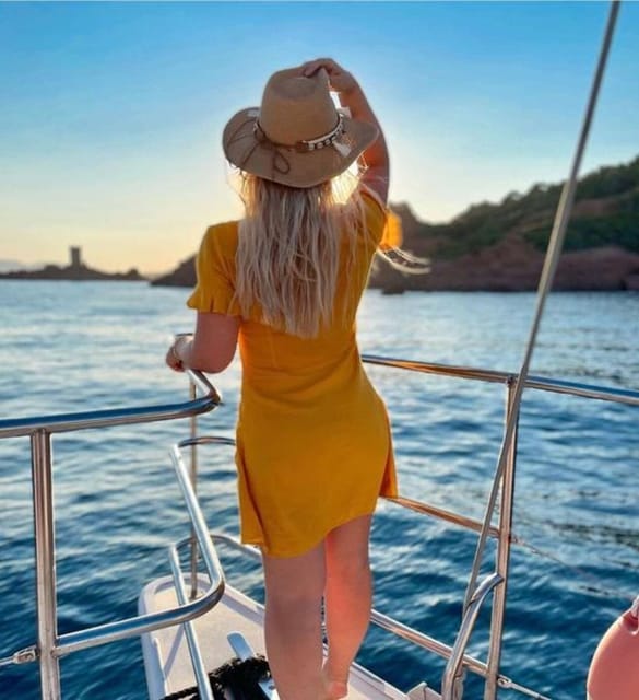 Valencia: Sunset or Daytime Catamaran Cruise with Drink - Sailing out from Valencia’s marina