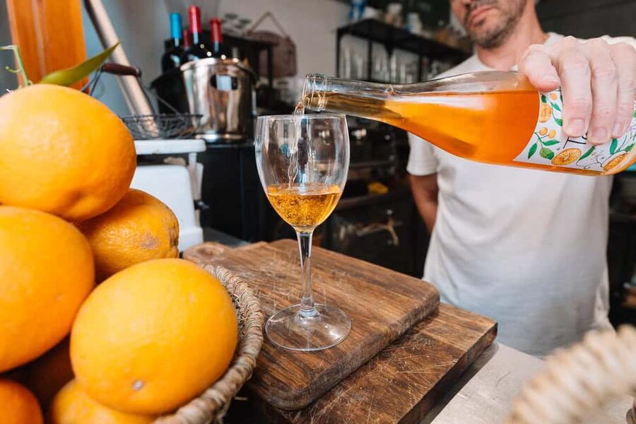 Valencia: Tapas and Drinks Evening Tour - Four stops, four chances to try something new