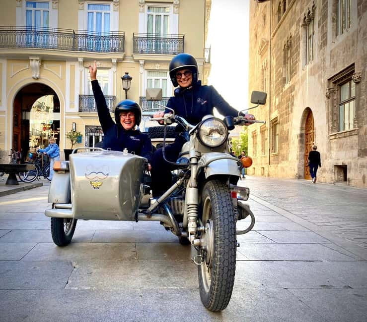 Valencia: The Highlights Tour in Vintage Sidecar - Starting Near the Kiosko