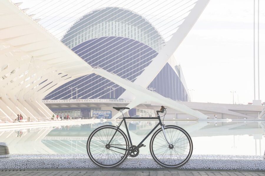 Valencia Tourist City Card - 7 Days - Shops and restaurants add small savings