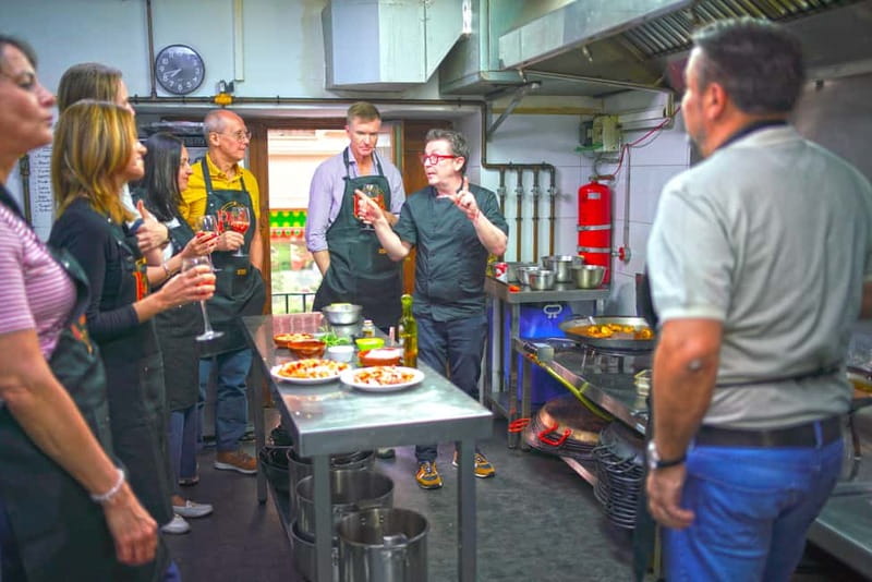 Valencia: Traditional Paella Cooking Class and Dinner - Sangria, starters, and a relaxed kitchen table