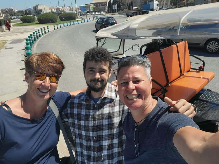 Valencia: Tuk Tuk Modern Tour - The City of Arts and Sciences begins the ride
