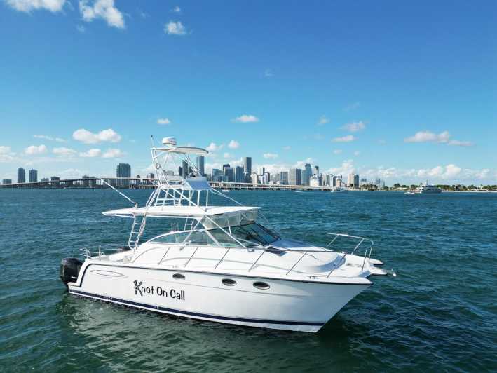 Valencia: VIP Sunset Cruise in Catamaran with drink - Boarding from Malvarrosa Beach