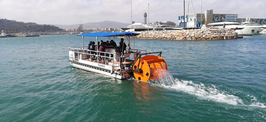 Valencia: Water Beer Bike Tour - Three drinks, music, and room to relax
