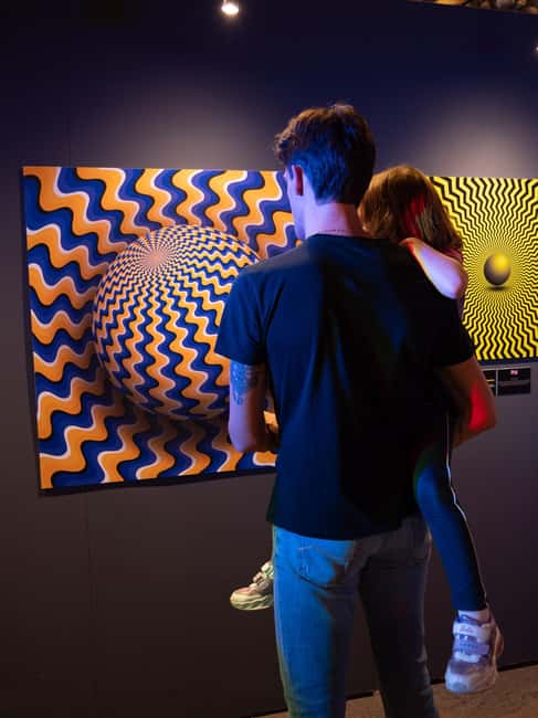 Valencia: World of Illusions Museum Entrance Ticket - A useful stop in the Artesanos neighborhood