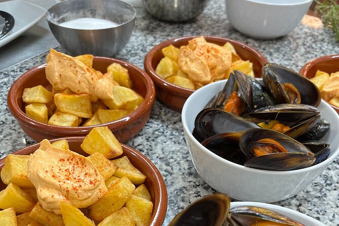 Valencian Paella Cooking Class, Tapas & Sangria - Evening - Practical details for a smooth evening