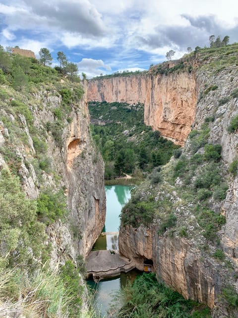 Visit the most beautiful village in Valencia: Chulilla - Charco Azul and the chance to swim