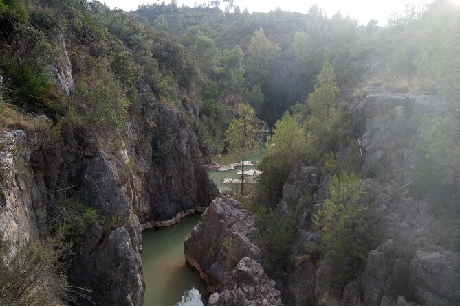 Walking Tour of the Hanging Bridges of Canyon de Turia and Chulilla Village - Key points to know before booking