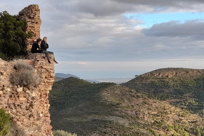 Watch the Sunset from the castle of Serra - Who will enjoy this walk most
