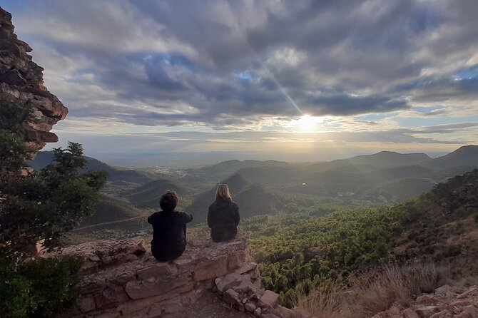 Watch the Sunset from the castle of Serra - Two watchtowers before the main castle