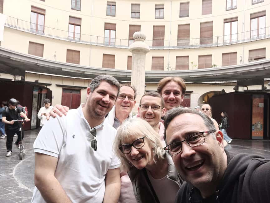 Welcome to Valencia: Private Tour with a Local Host - Why the private format matters