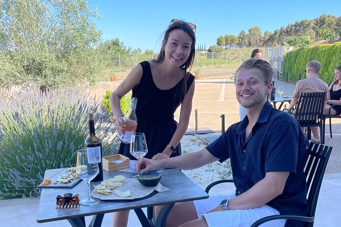 Wine tasting tour - Appetizers turn tasting into a small meal