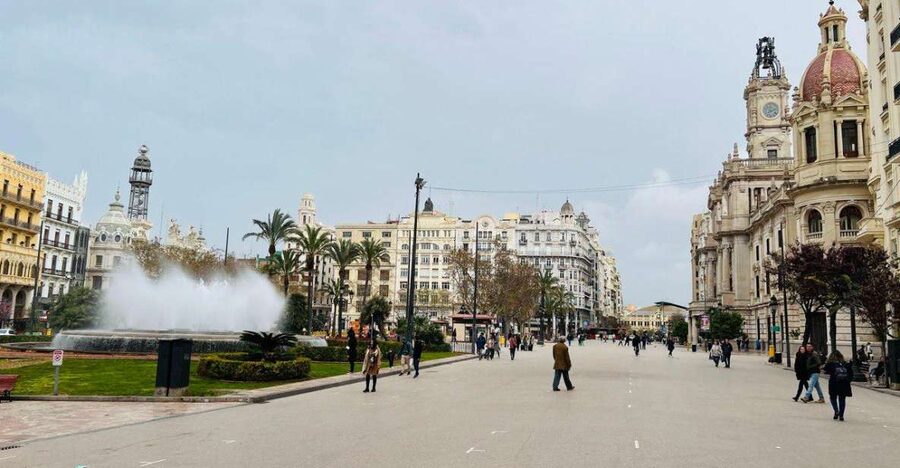 Zoom Through Valencia: Top 25 Hotspots on E-Scooters - Starting in Ruzafa at C. de Puerto Rico